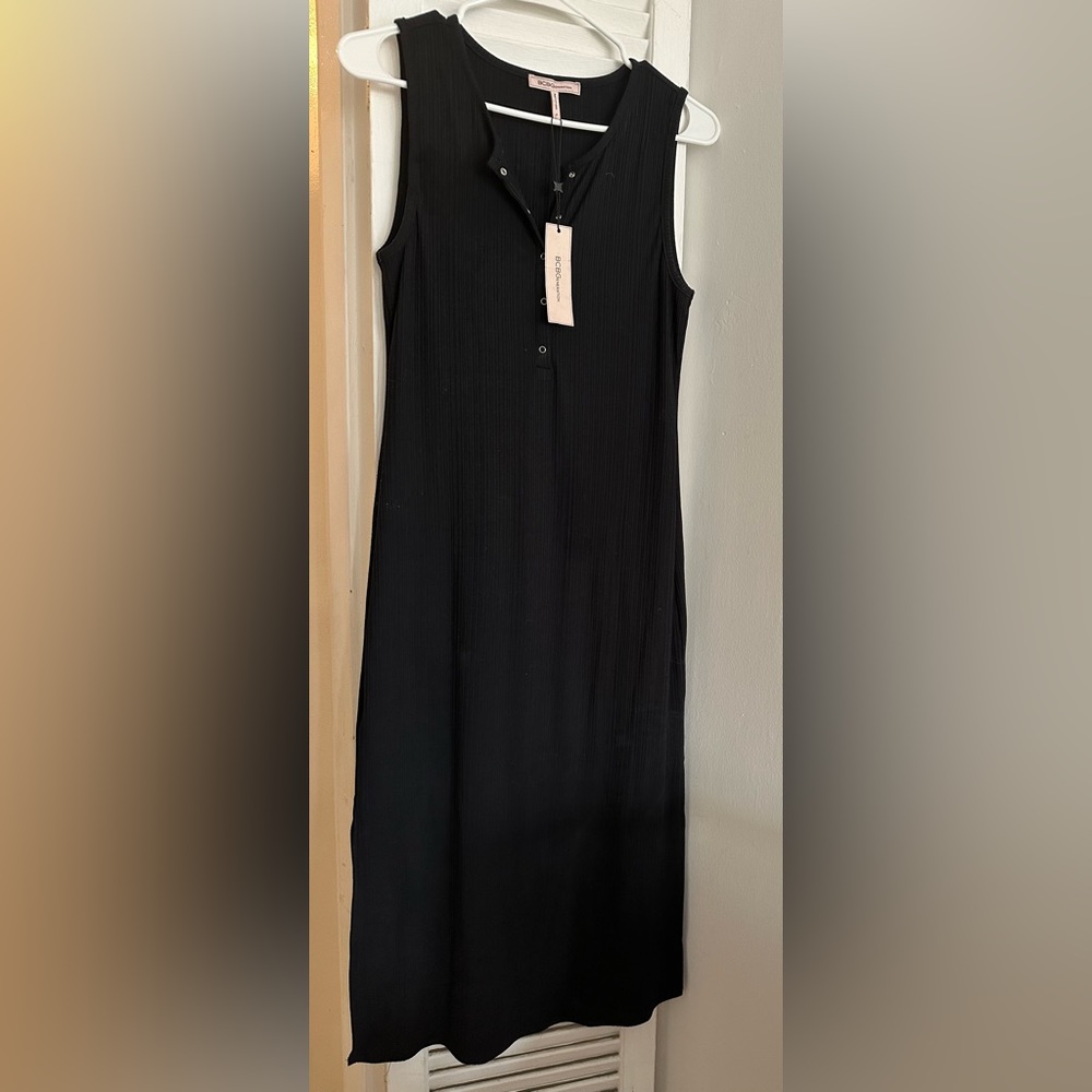 BCBG GENERATION Black Sleeveless Snap Henley Neck Dress Size M NWT
